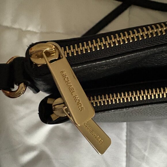 Michael Kors Pebbled Leather Black Crossbody Double Zip Adjustable Strap - Picture 10 of 11